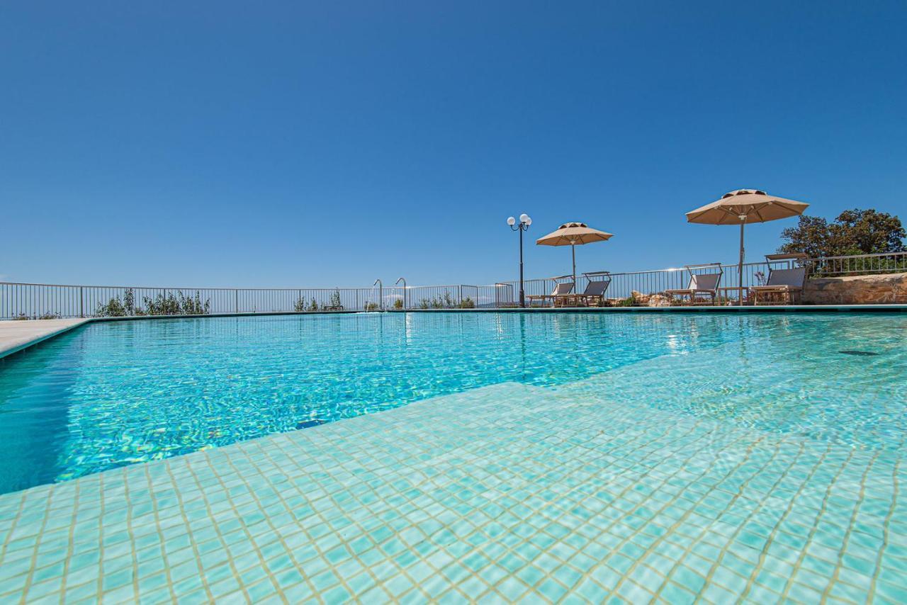 Castello Bonaria Wine & Hotel 4*