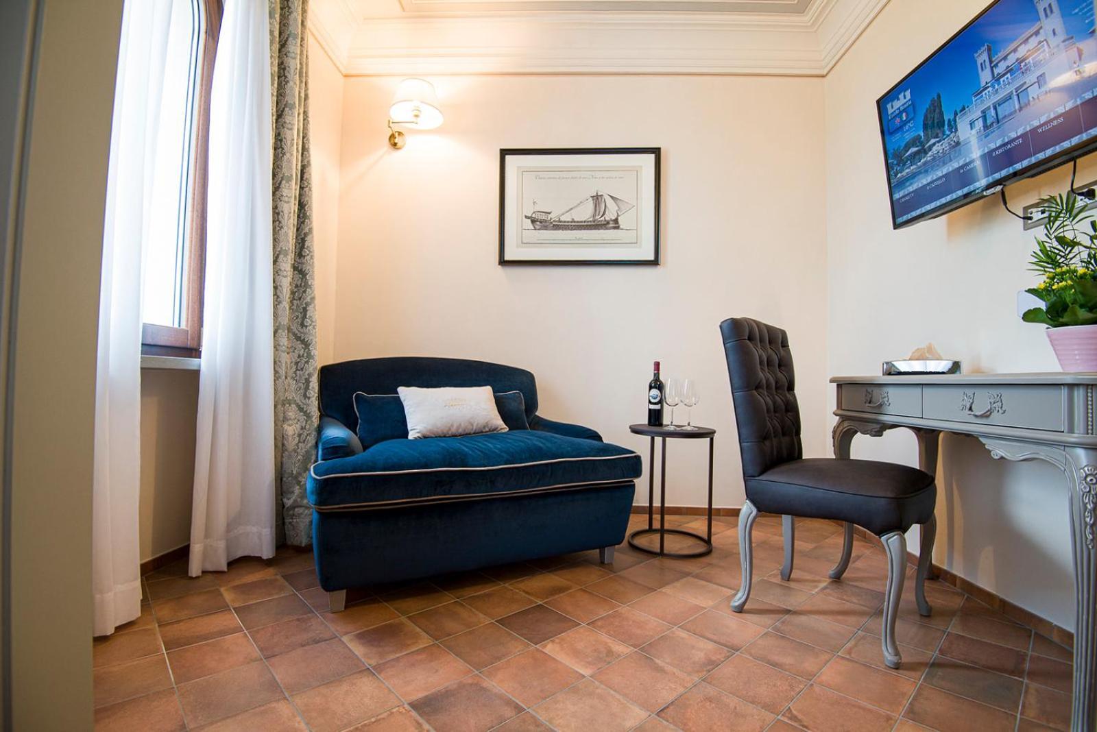 Castello Bonaria Wine & 4* Campiglia Marittima