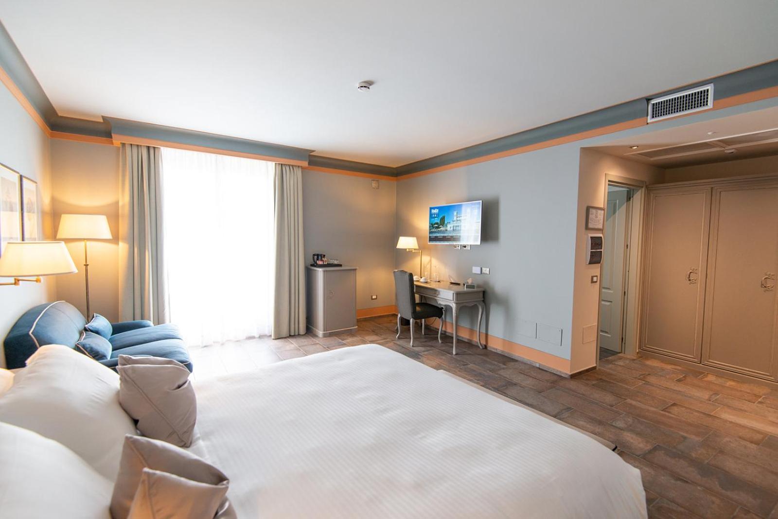 Hotel Castello Bonaria Wine & 4*